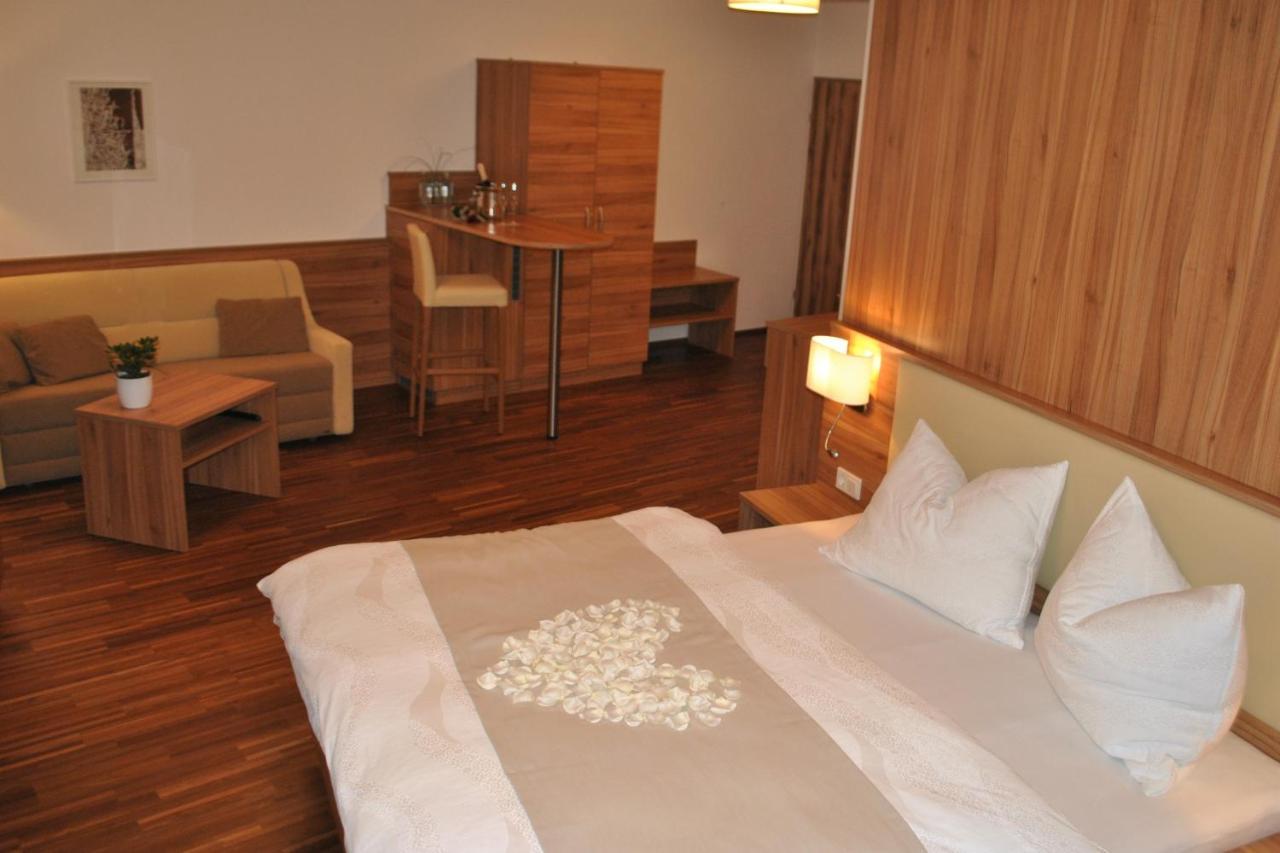 Hotel Mauernboeck Rottenbach エクステリア 写真